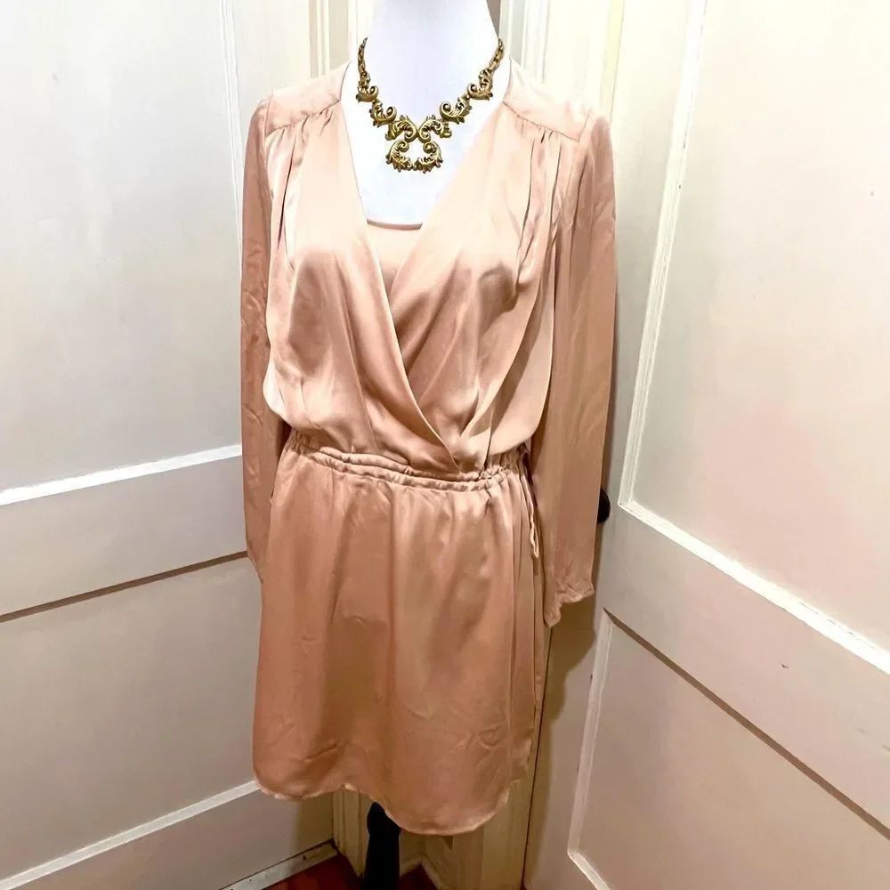BCBG MAXAZRIA Silky Pajama Inspired Cream Wrap Dress Womens Small